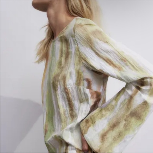 H&M crinkled mini dress worn once - Picture 2 of 4